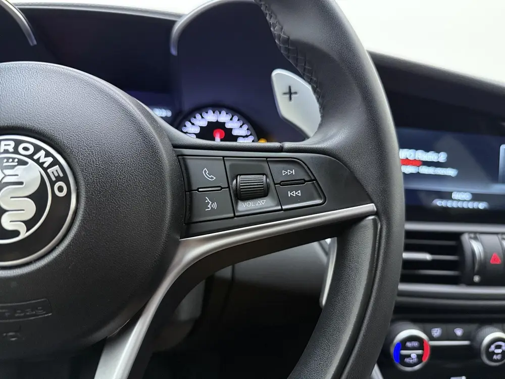Alfa Romeo Giulia 2.0T | automaat | Climate control | Naviga uit 2019, foto 15