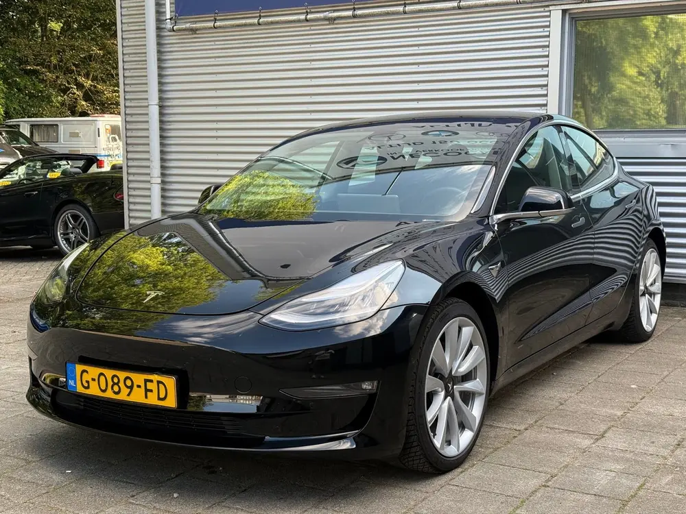 Tesla Model 3 Dual Long Range AWD 75 kWh 84,3 SOH l Pano l L uit 2019, foto 14