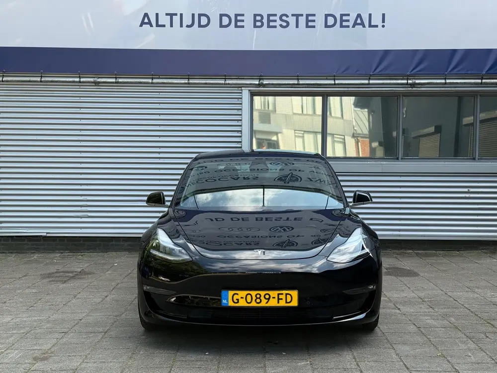 Tesla Model 3 Dual Long Range AWD 75 kWh 84,3 SOH l Pano l L uit 2019, foto 16