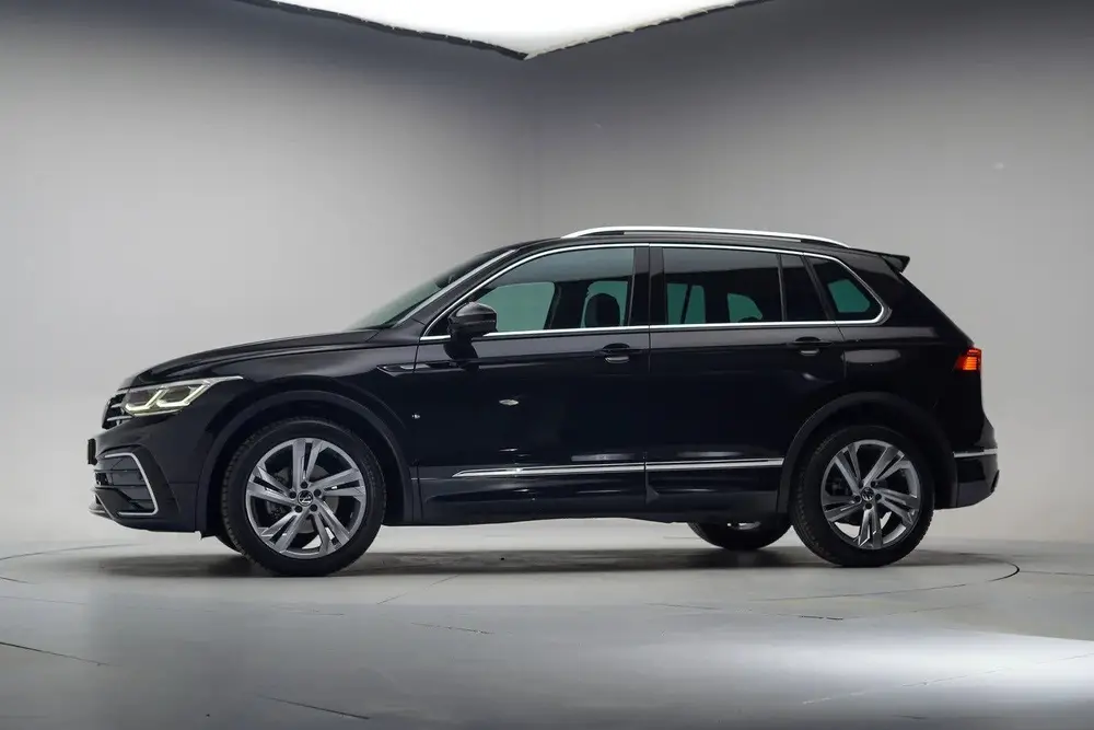 Volkswagen Tiguan 1.5 TSI R-Line Business+ Aut. [ Adapt.crui uit 2021, foto 2