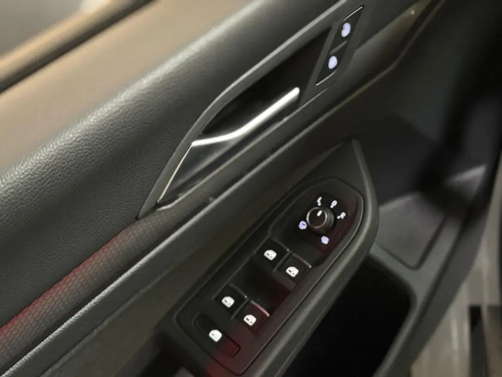 Volkswagen GOLF 2.0 TSI GTI CLUBSPORT | Pano | Stoel/Stuurve uit 2022, foto 16