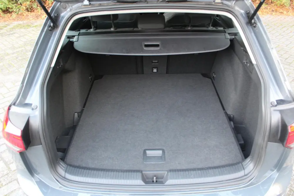 Volkswagen Golf Variant 1.0 eTSI Life Business 110PK | Carpl uit 2023, foto 12