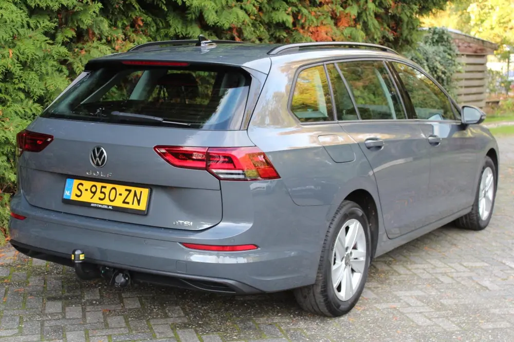 Volkswagen Golf Variant 1.0 eTSI Life Business 110PK | Carpl uit 2023, foto 2