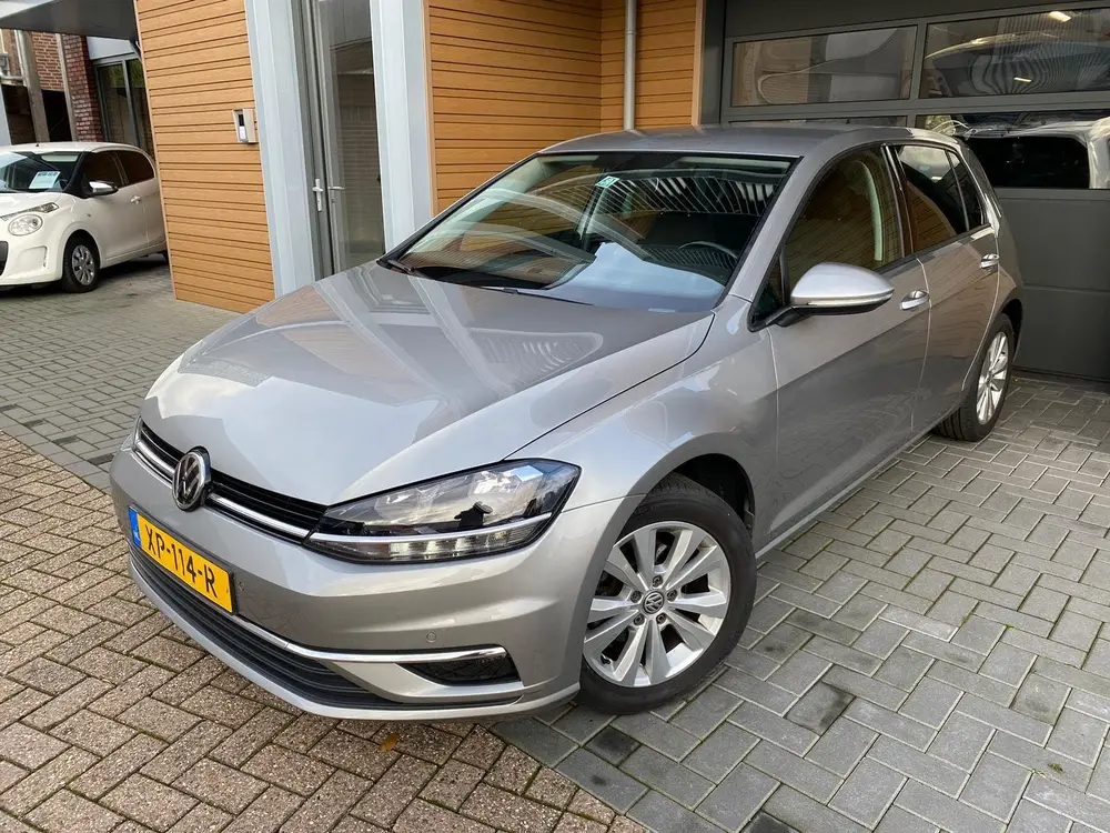 Volkswagen Golf 1.0 TSI Comfortline | Cruise | Navigatie uit 2019