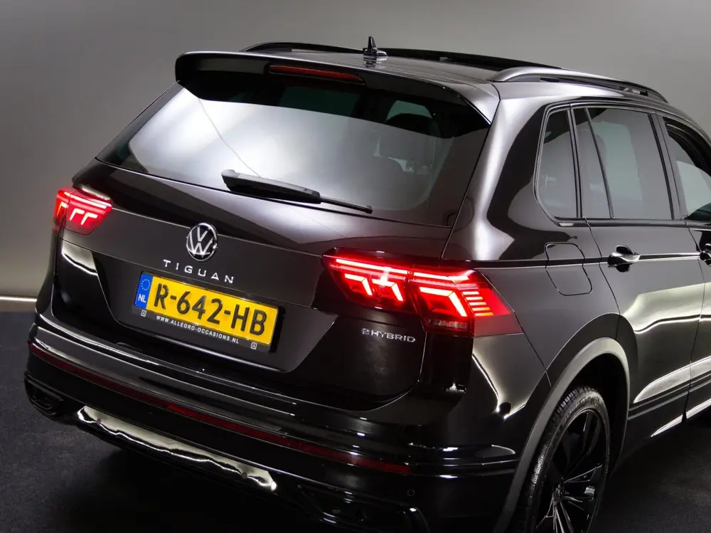 Volkswagen Tiguan 1.4 TSI eHybrid R-Line Business+ (IQ-LIGHT uit 2022, foto 13