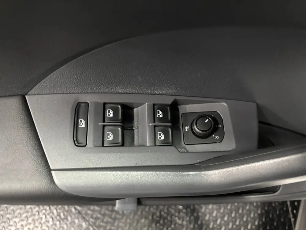 Volkswagen T-Cross 1.0 TSI Life Navi | Clima | Cruise | PDC uit 2020, foto 19