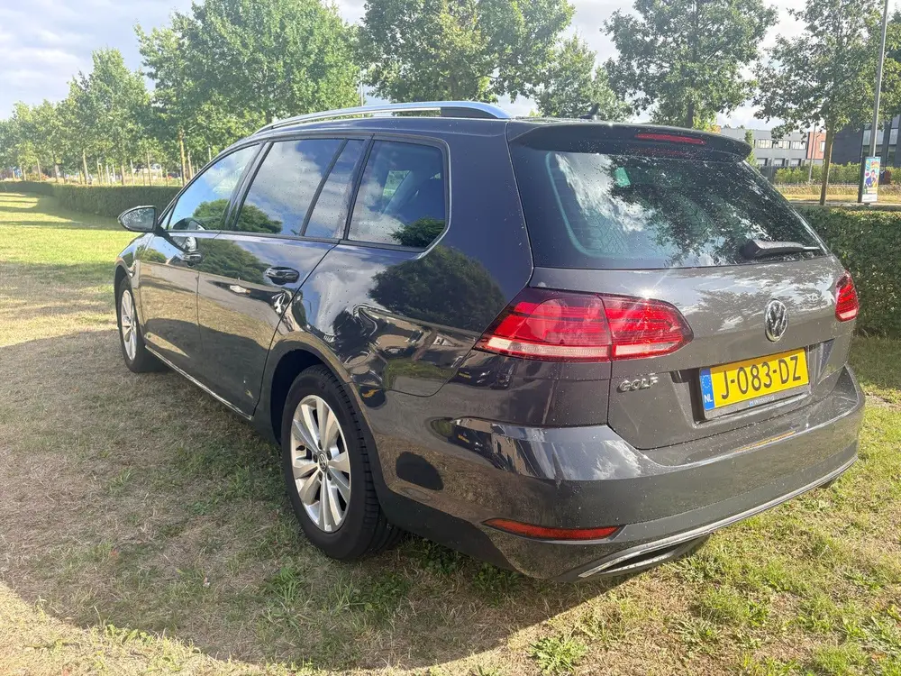 Volkswagen Golf Variant 1.0 TSI 115pk 2020 Grijs uit 2020, foto 2