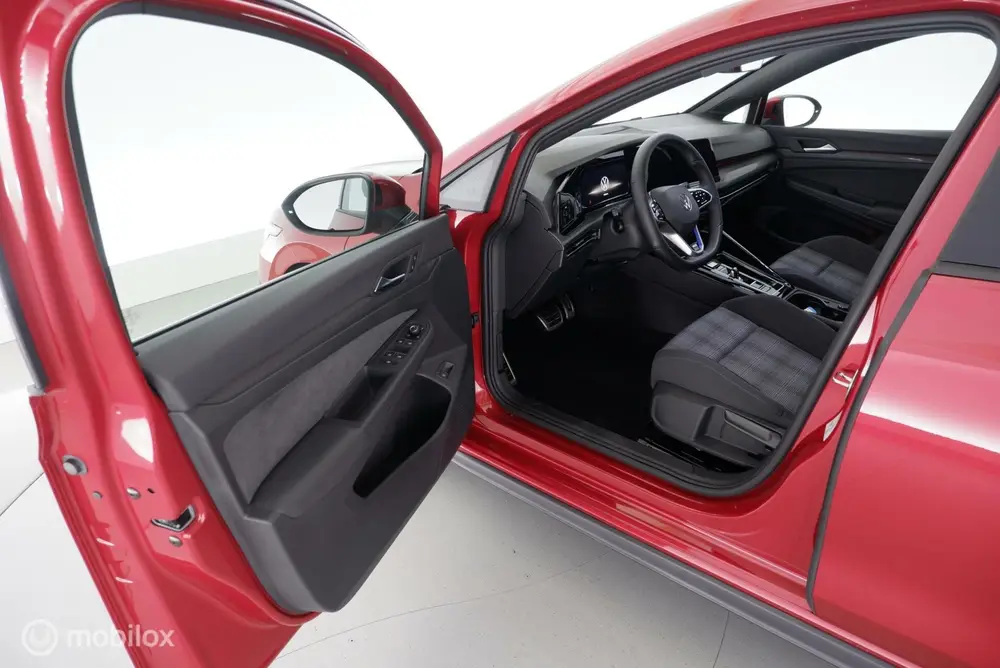 Volkswagen Golf 1.4 eHybrid 245pk GTE pano|IQ-led|nav|cam|da uit 2023, foto 8