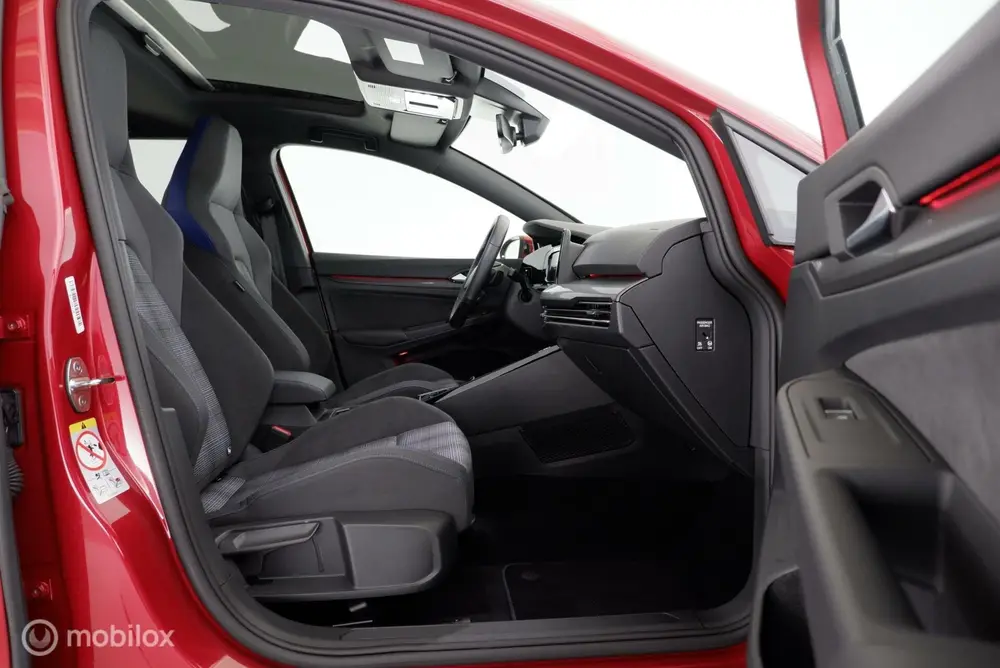 Volkswagen Golf 1.4 eHybrid 245pk GTE pano|IQ-led|nav|cam|da uit 2023, foto 9
