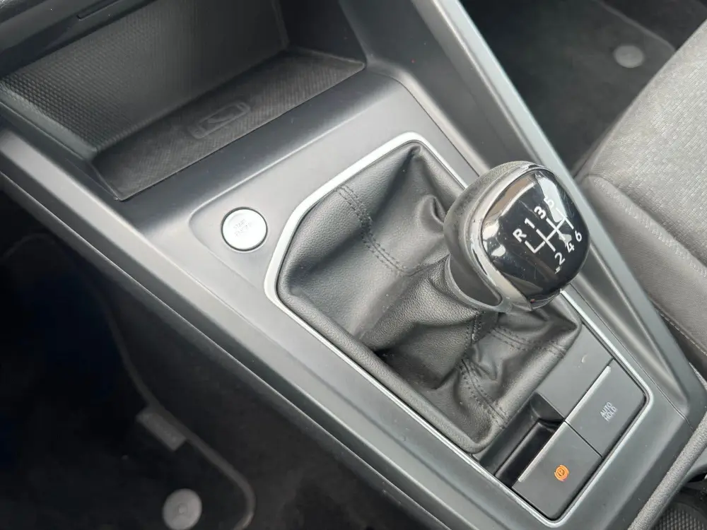 Volkswagen Golf 1.5 TSI 130pk 2020 / Digitaal Dashboard uit 2020, foto 12