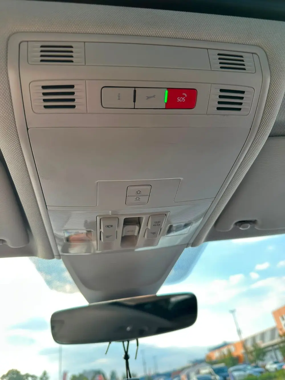 Volkswagen Tiguan Allspace 1.5 TSI 150pk 2022 Wit 7 persoons uit 2022, foto 15