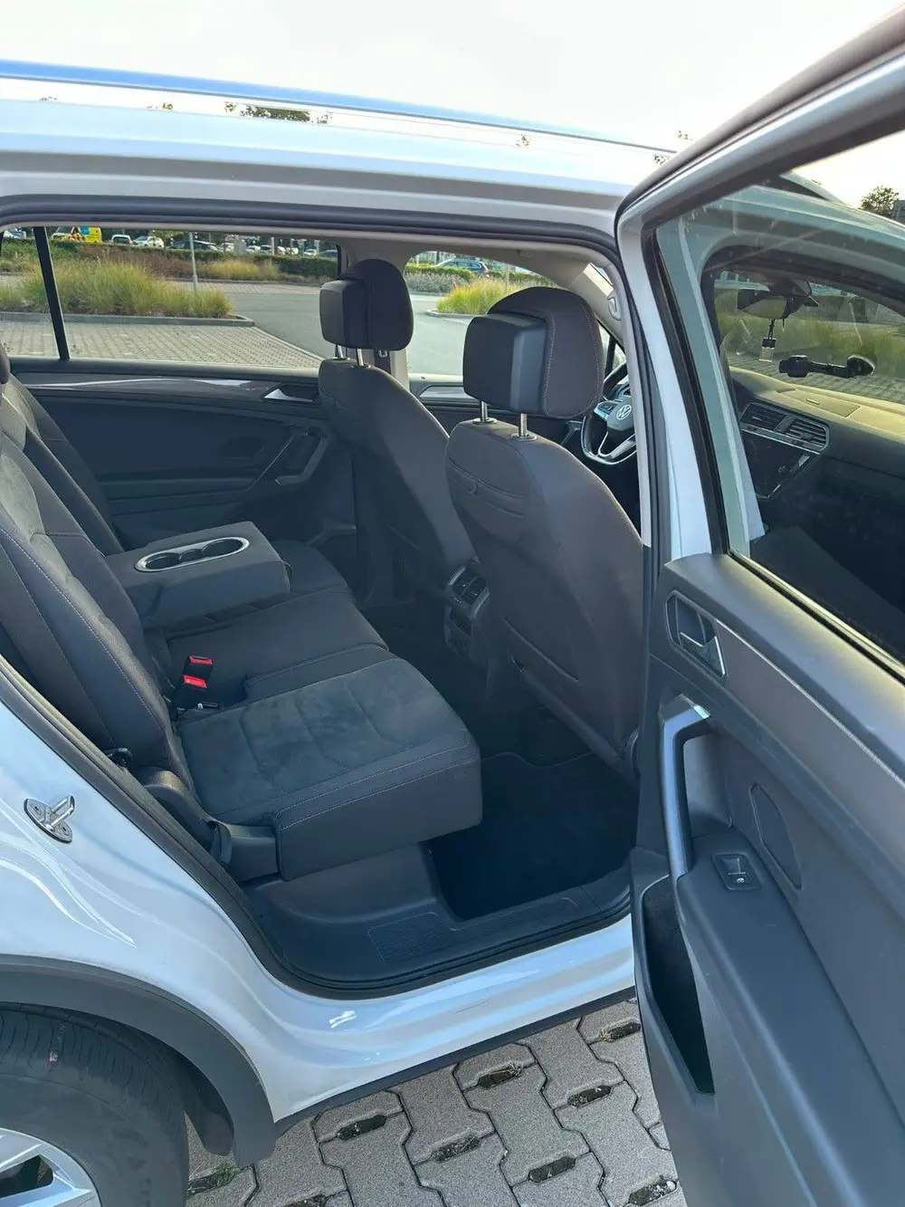 Volkswagen Tiguan Allspace 1.5 TSI 150pk 2022 Wit 7 persoons uit 2022, foto 8