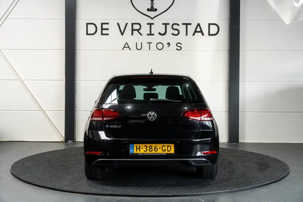 Volkswagen E-Golf E-DITION NAP LEER DIGIDASH! uit 2020, foto 3