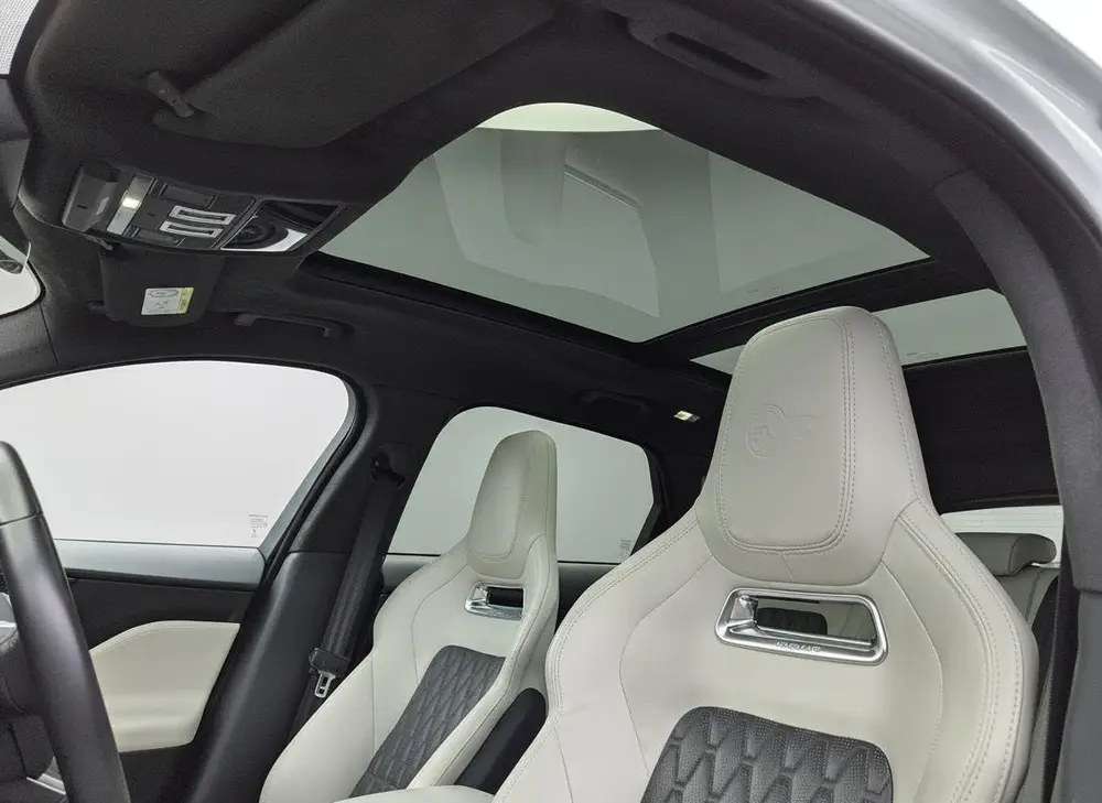 Jaguar F-Pace 5.0 V8 S/C AWD SVR | Bijzonder netjes | Goed o uit 2019, foto 15
