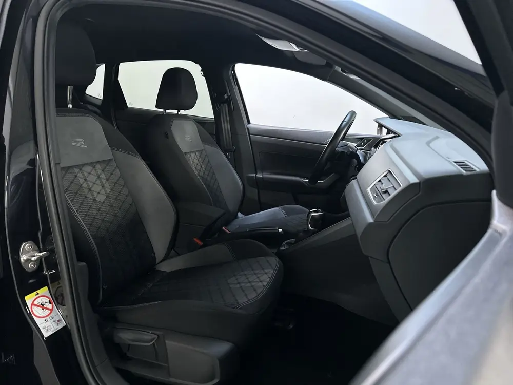 Volkswagen Polo 1.0 TSI DSG R-Line Business Virtual Cockpit uit 2023, foto 2