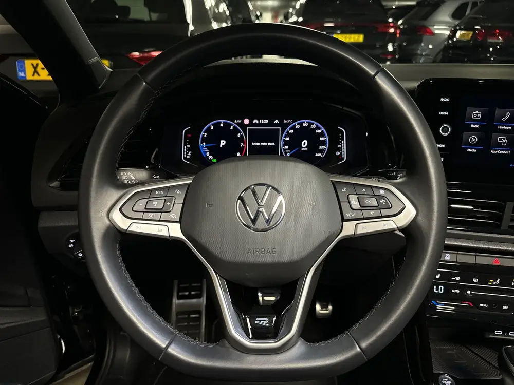 Volkswagen T-Roc 1.5 TSI R-Line Pano|IQ|Keyles|CarPlay|Sfeer uit 2024, foto 13