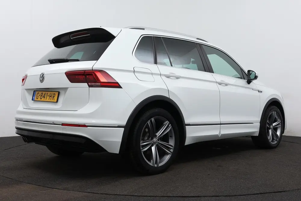 Volkswagen Tiguan 1.5 TSI ACT Highline Business R Automaat ( uit 2019, foto 9