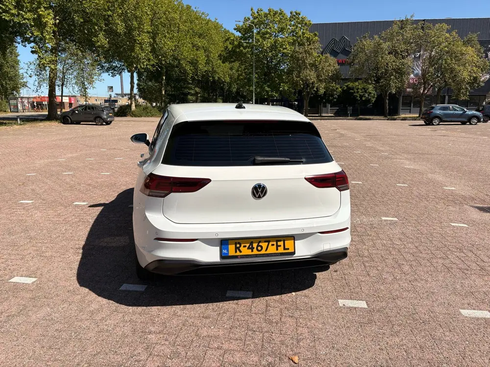 Volkswagen Golf 1.5 TSI 130pk 2020 Wit uit 2020, foto 3