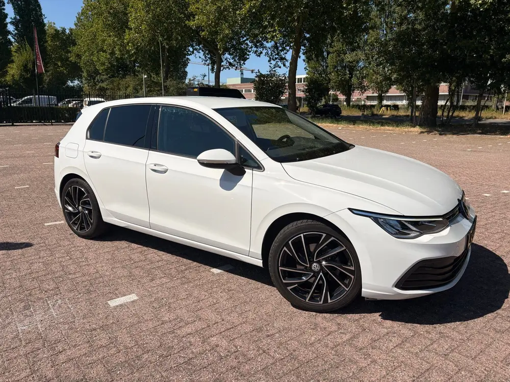 Volkswagen Golf 1.5 TSI 130pk 2020 Wit uit 2020, foto 4
