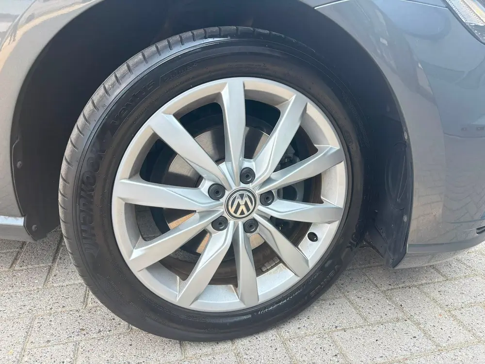 Volkswagen Golf VII Golf 1.5 TSI 150pk 5D 2019 Grijs Massage ACC uit 2019, foto 10