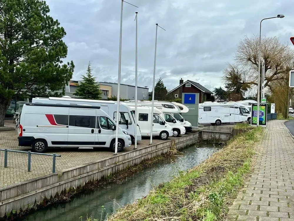 Volkswagen Taigo 1.0 TSI R-Line uit 2023, foto 19