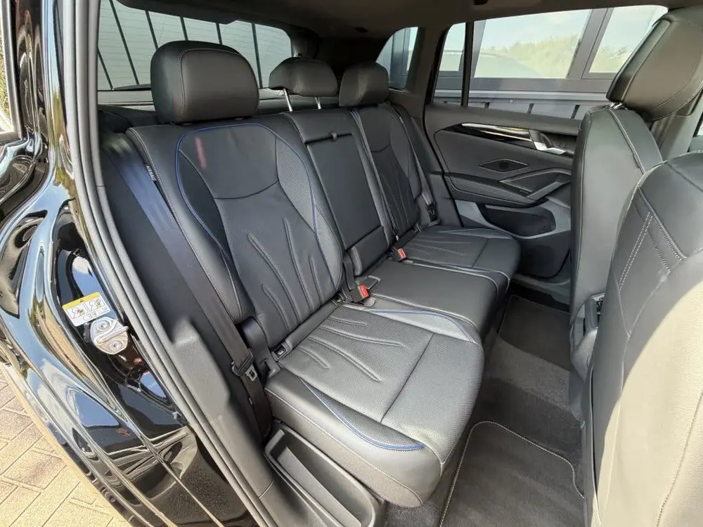 Volkswagen Tiguan 1.5 eHybrid RLine Pano*IQ*Leder Bomvol! uit 2025, foto 19