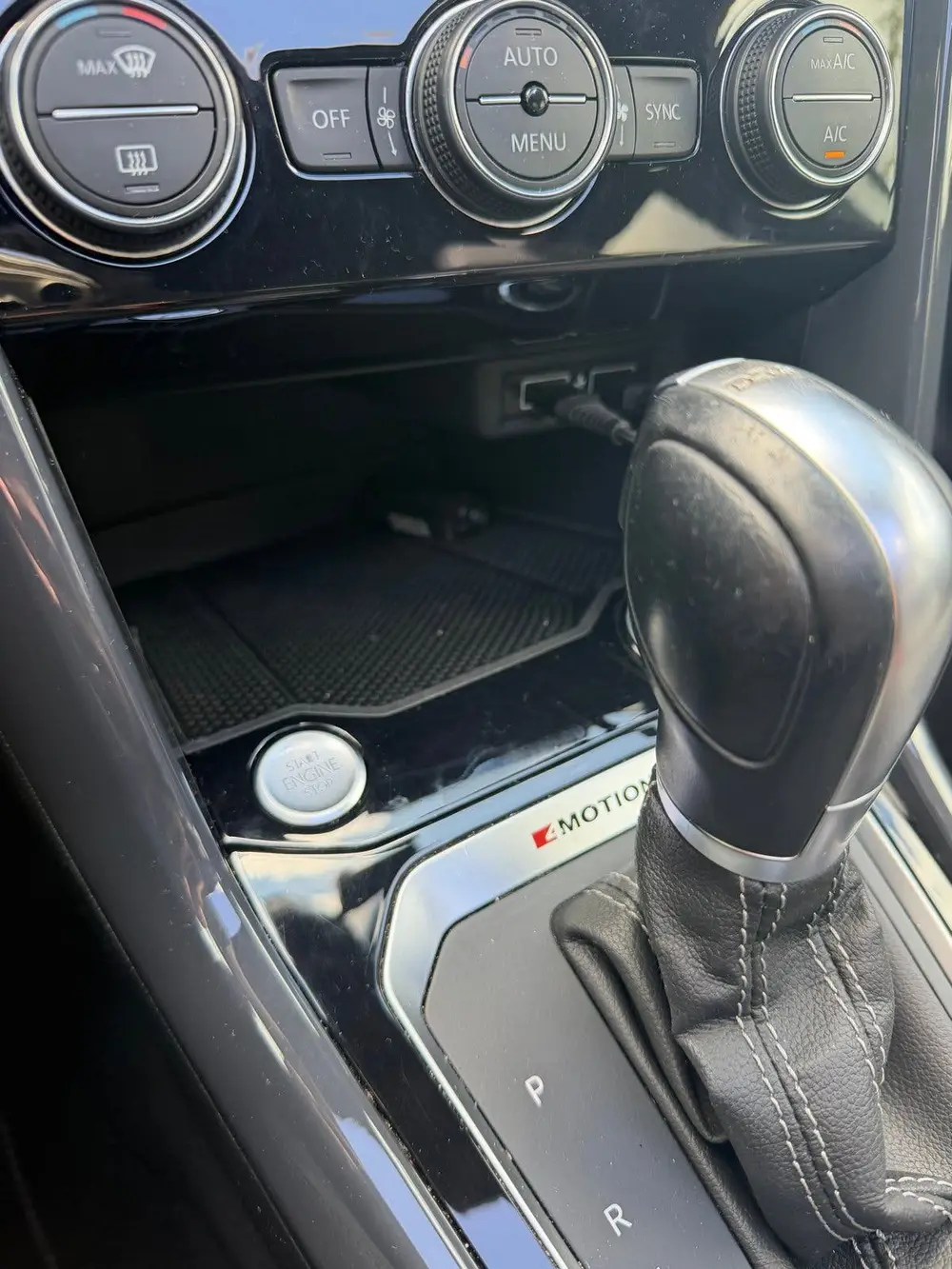 Volkswagen T-Roc 2.0 TSI 190pk 4Motion 7-DSG 2019 Wit uit 2019, foto 9