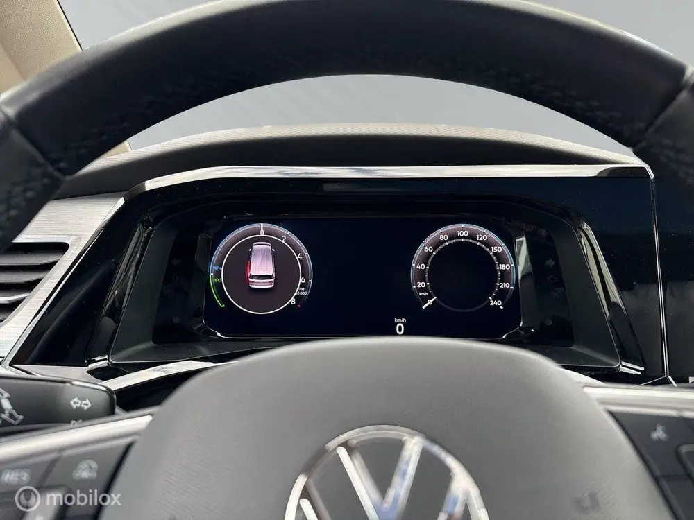 Volkswagen Multivan 1.5 eHybrid L2 4M Good Night Package uit 2026, foto 17