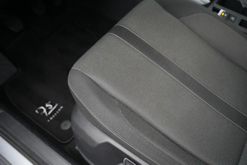 Volkswagen T-Roc 1.0 TSI Life Adaptive Cruise Virtual Dashb. uit 2023, foto 18