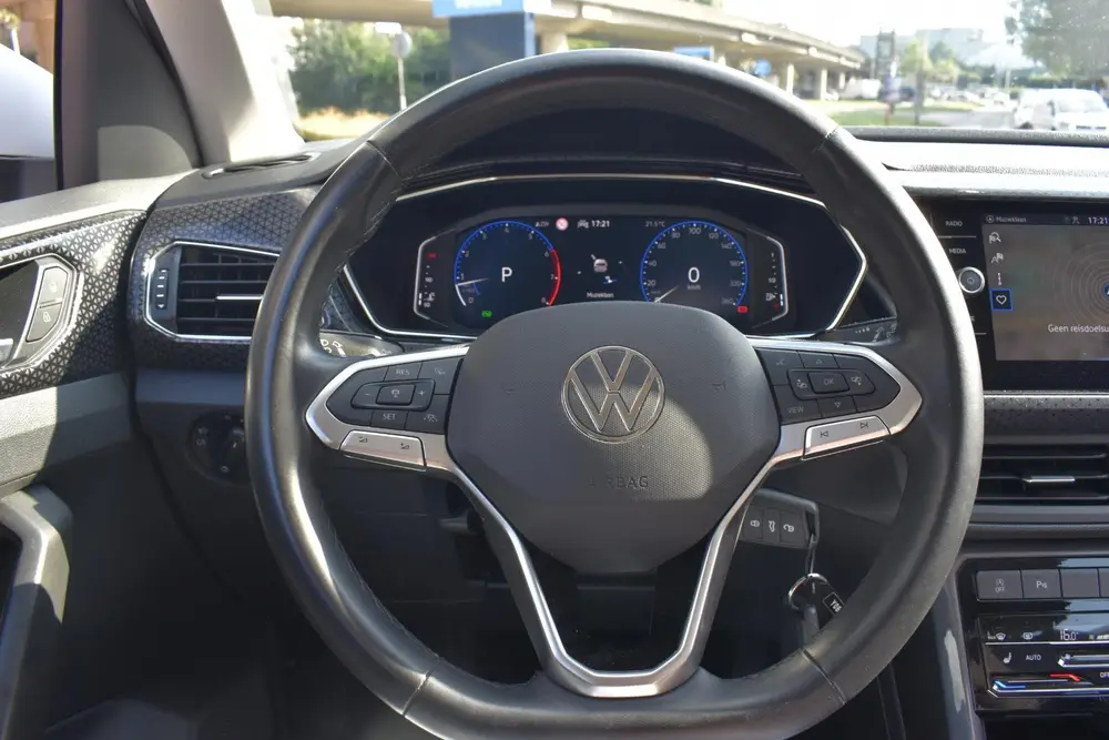 Volkswagen T-Cross 1.5 TSI Style Automaat | BSM | Navigatie uit 2023, foto 4