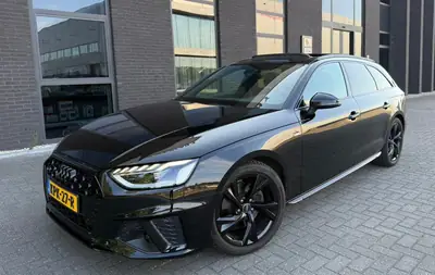 Audi A4 Avant S Edition Competition / Panoramadak / Carplay uit 2023