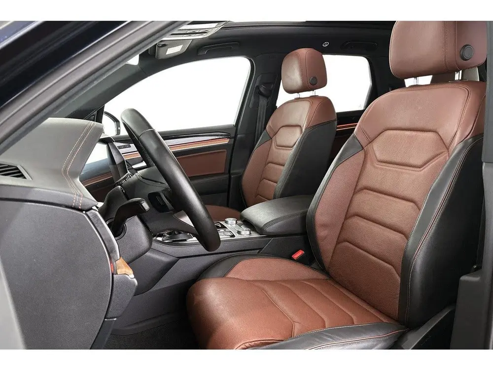 Volkswagen Touareg 3.0 TSi eHybrid 4MOTION Luchtvering Panor uit 2022, foto 6