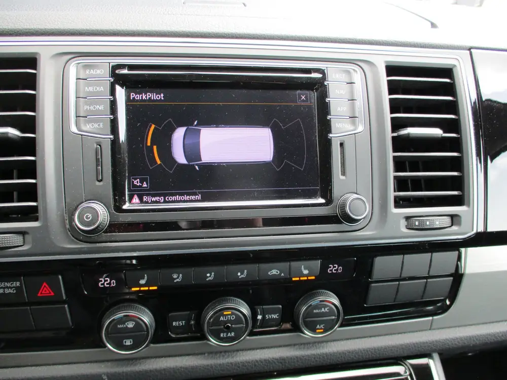 Volkswagen Transporter Multivan 2.0 TDI 150 Pk Automaat Nav uit 2019, foto 10