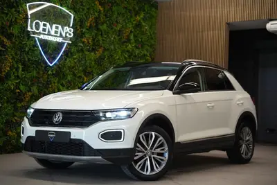 Volkswagen T-Roc 1.5 TSI ACT IQ.Drive Automaat / Trekhaak / uit 2019