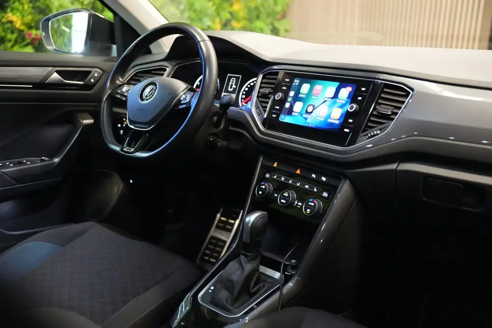 Volkswagen T-Roc 1.5 TSI ACT IQ.Drive Automaat / Trekhaak / uit 2019, foto 3