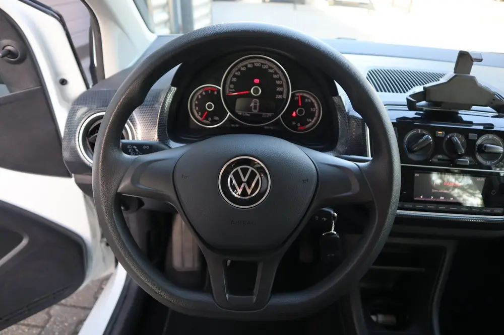 Volkswagen Up! uit 2023, foto 11