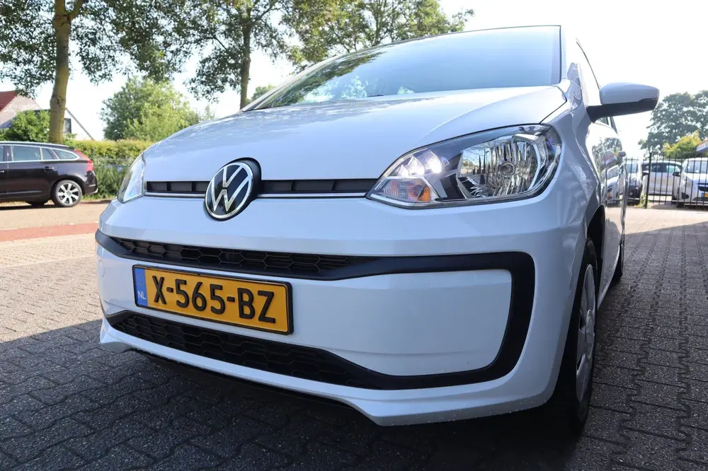 Volkswagen Up! uit 2023, foto 6