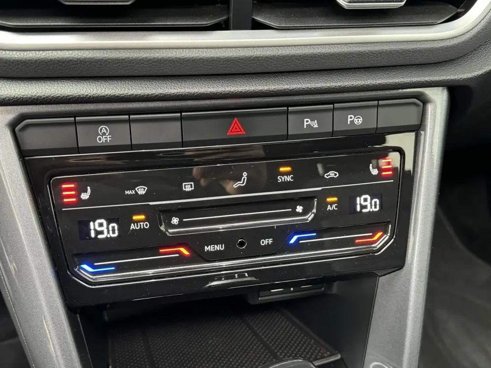 Volkswagen T-Roc 1.5 TSI 150pk Automaat / Panoramadak / Lede uit 2024, foto 10