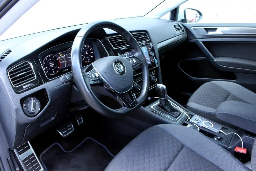 Volkswagen Golf Variant 1.5 TSI DSG Highline PANO VIRTUAL CA uit 2019, foto 11