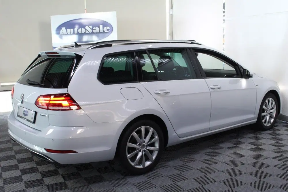 Volkswagen Golf Variant 1.5 TSI DSG Highline PANO VIRTUAL CA uit 2019, foto 9