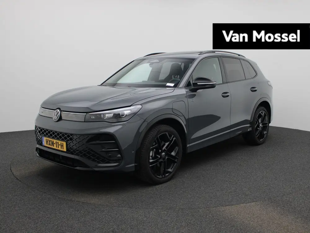 Volkswagen Tiguan 1.5 eHybrid R-Line Edition 204 PK| Origine uit 2025