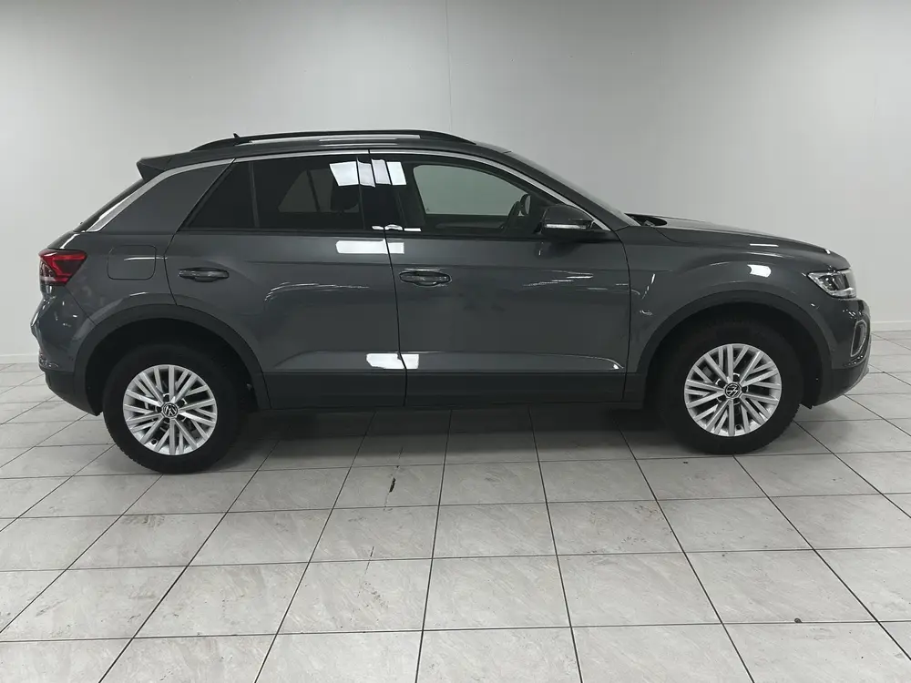 Volkswagen T-Roc 1.0 TSI Life | NAVIGATIE | PARKEERSENSOREN uit 2022, foto 15