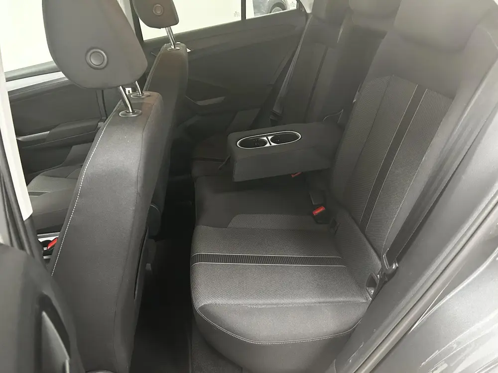 Volkswagen T-Roc 1.0 TSI Life | NAVIGATIE | PARKEERSENSOREN uit 2022, foto 8