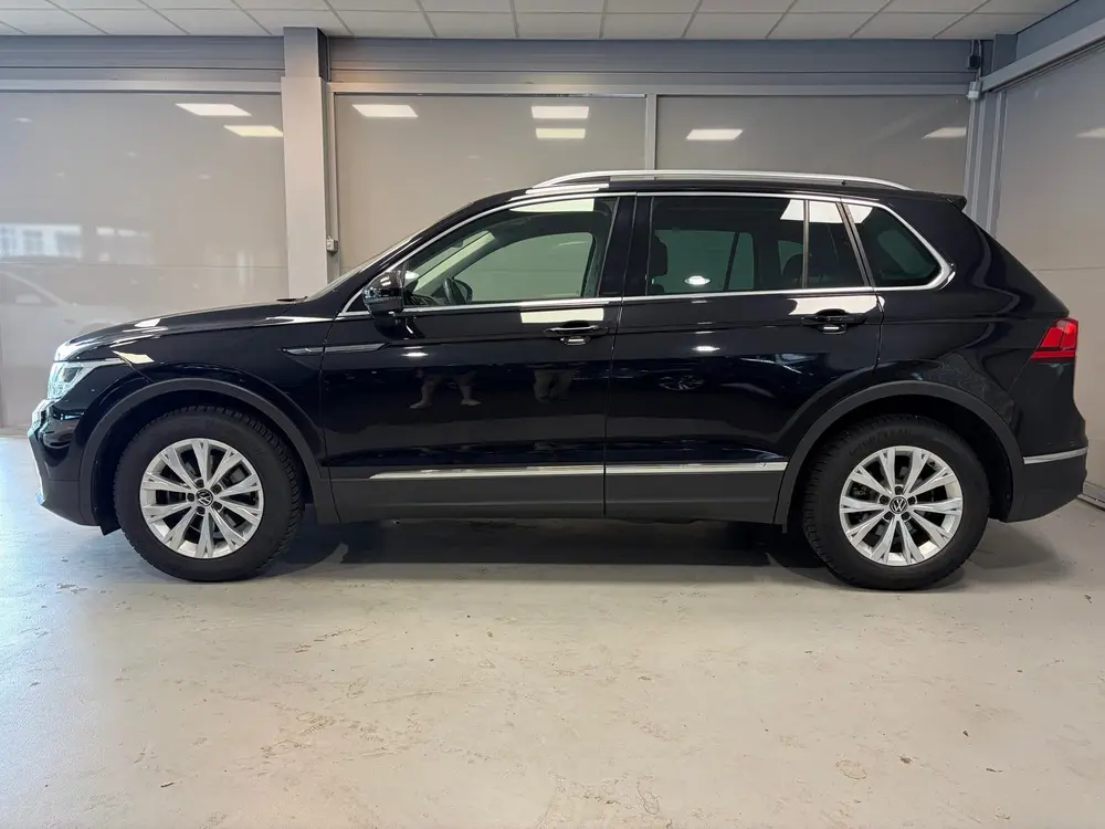 Volkswagen Tiguan Life Business 1.5 TSi | LED | Navigatie | uit 2021, foto 2