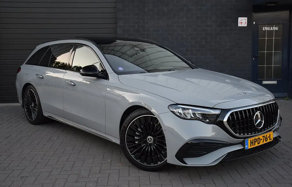 Mercedes-Benz E-Klasse Estate 300 e Exclusive Line*AMG Pakke uit 2024, foto 2