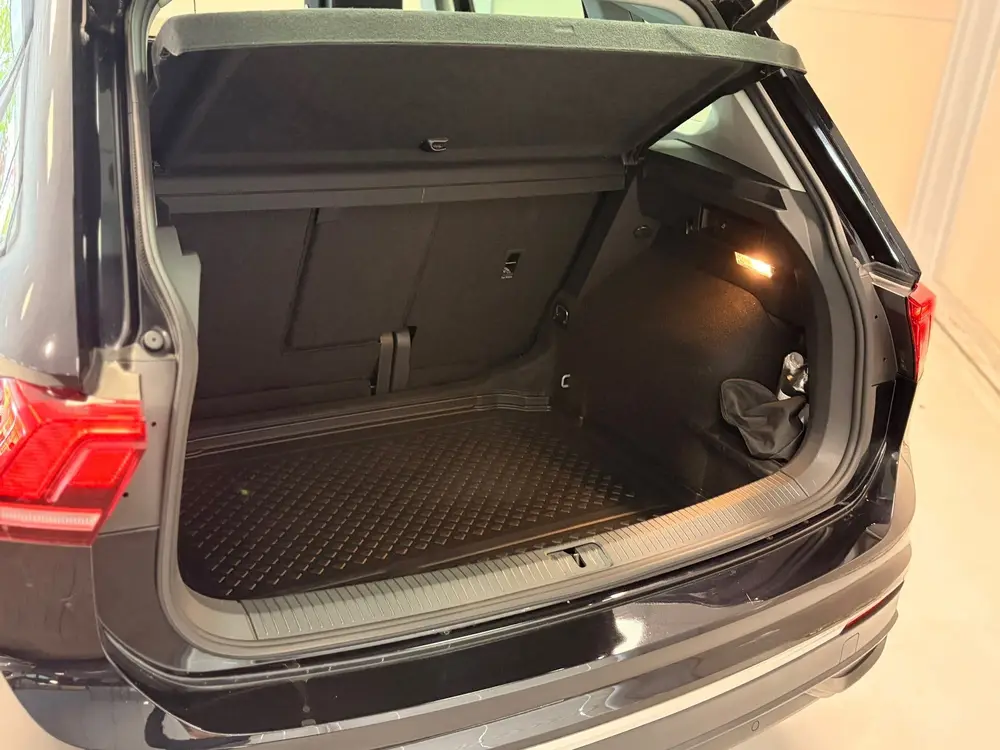 Volkswagen Tiguan 1.5 TSI Life Business | LED | ELEKTR. ACHT uit 2021, foto 14