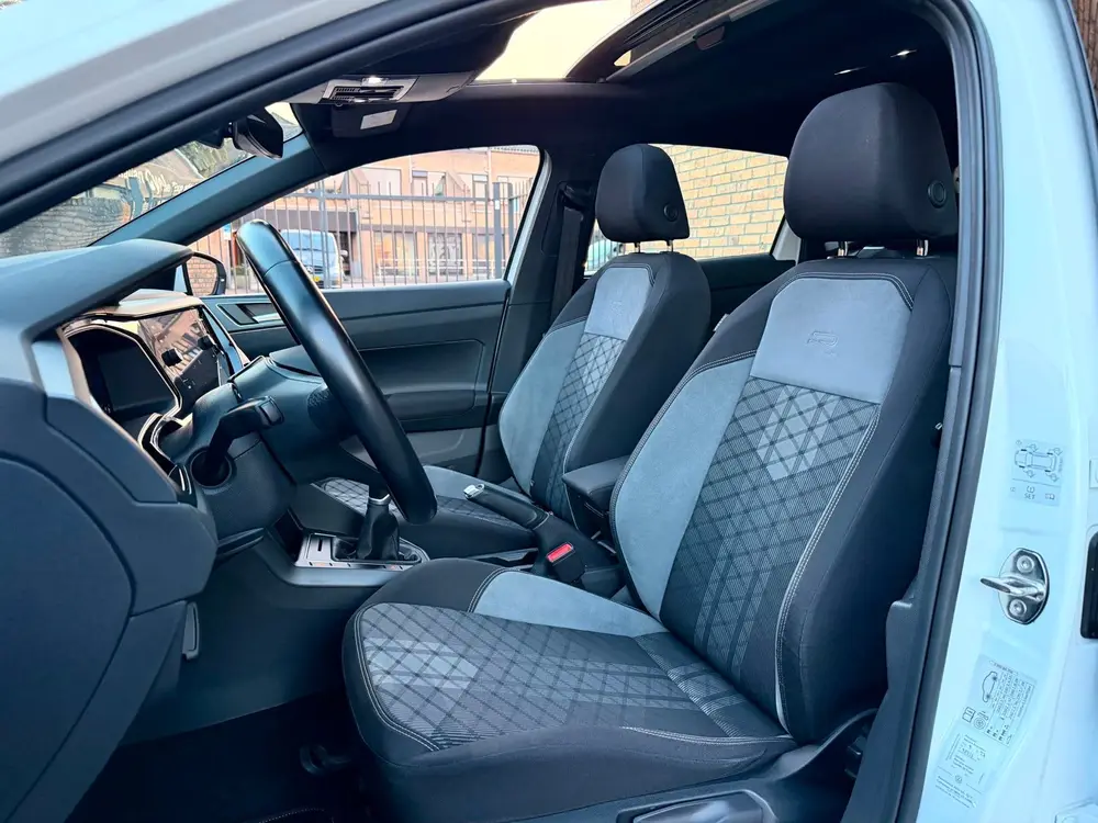 Volkswagen Polo 1.0 TSI R-Line Pano Acc IQ Light Climatr Vir uit 2024, foto 6