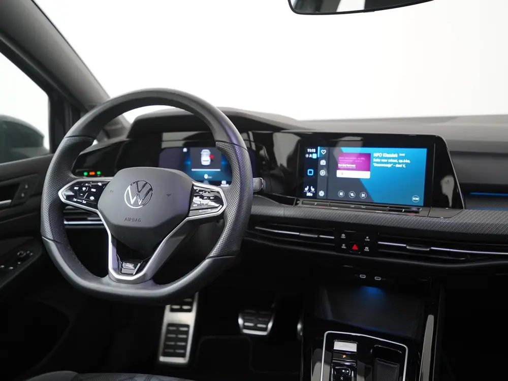 Volkswagen Golf 1.5 eTSI R-Line DSG | Camera | Stuurverwarmi uit 2024, foto 5