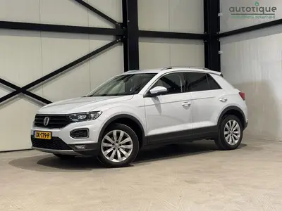 Volkswagen T-Roc 1.5 TSI Style | virtual-dash | navi | camer uit 2019