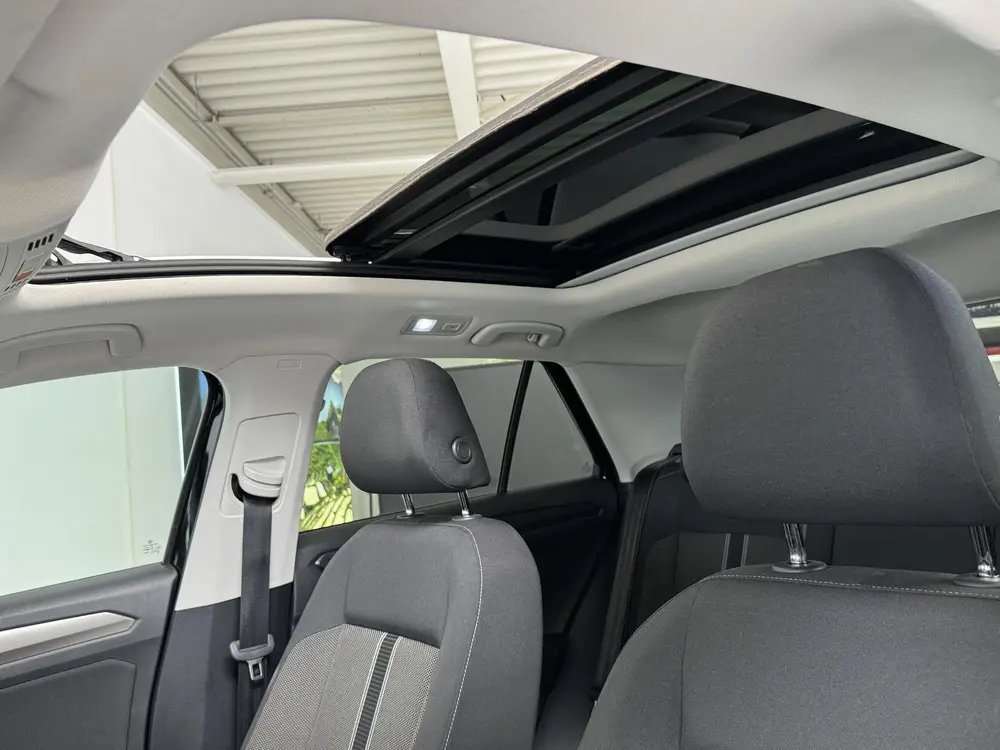 Volkswagen T-Roc 1.5 TSI Style Business | Panoramadak | Navi uit 2021, foto 14